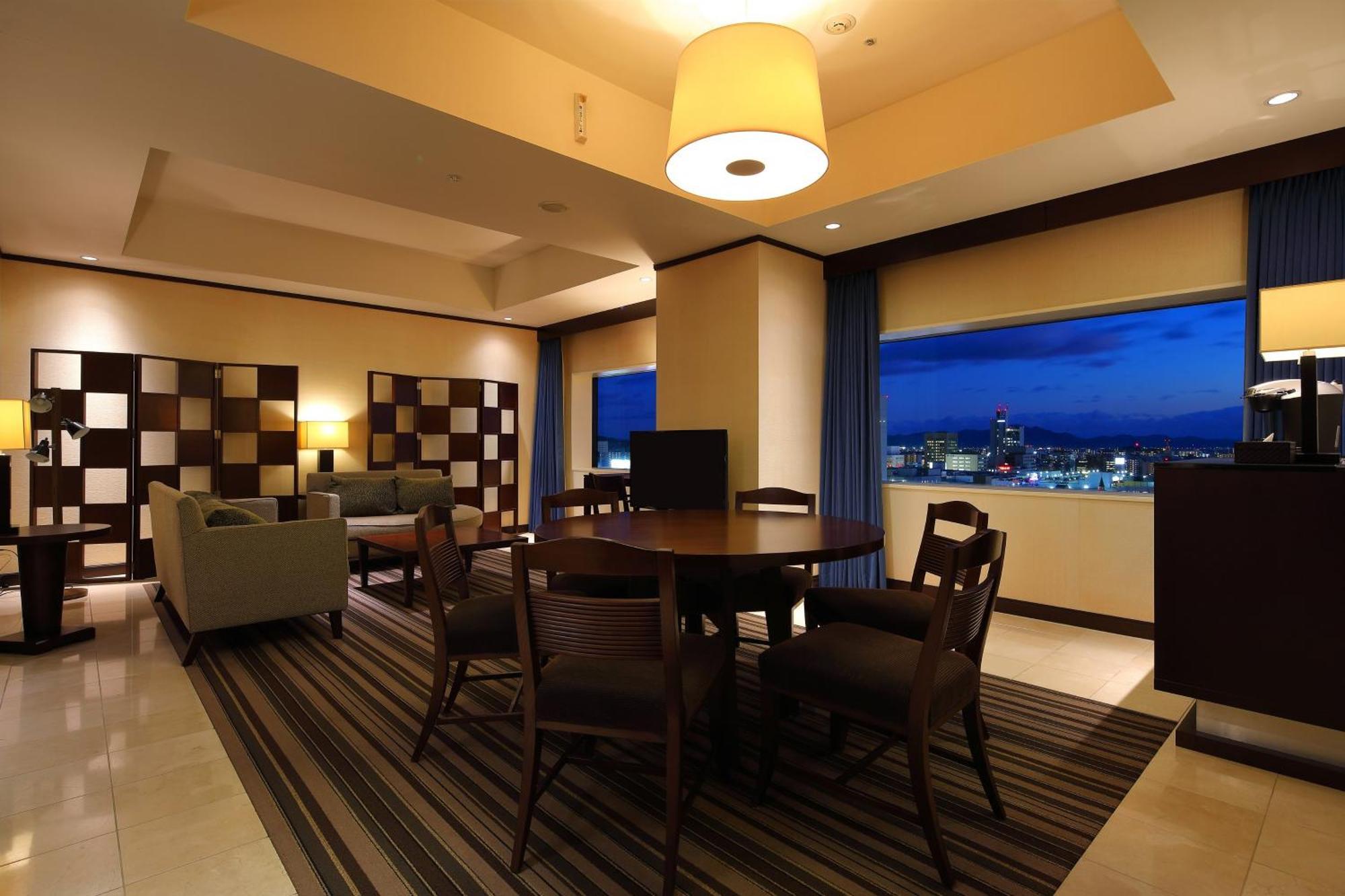 Ana Crowne Plaza Okayama By Ihg Hotel Екстериор снимка